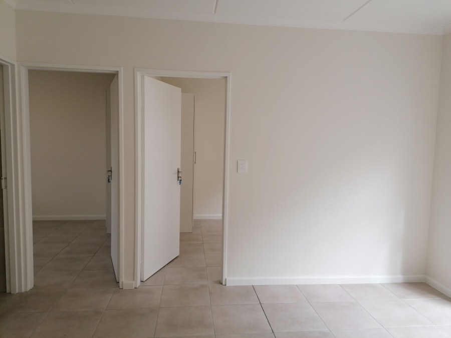 To Let 2 Bedroom Property for Rent in Stellendale Western Cape